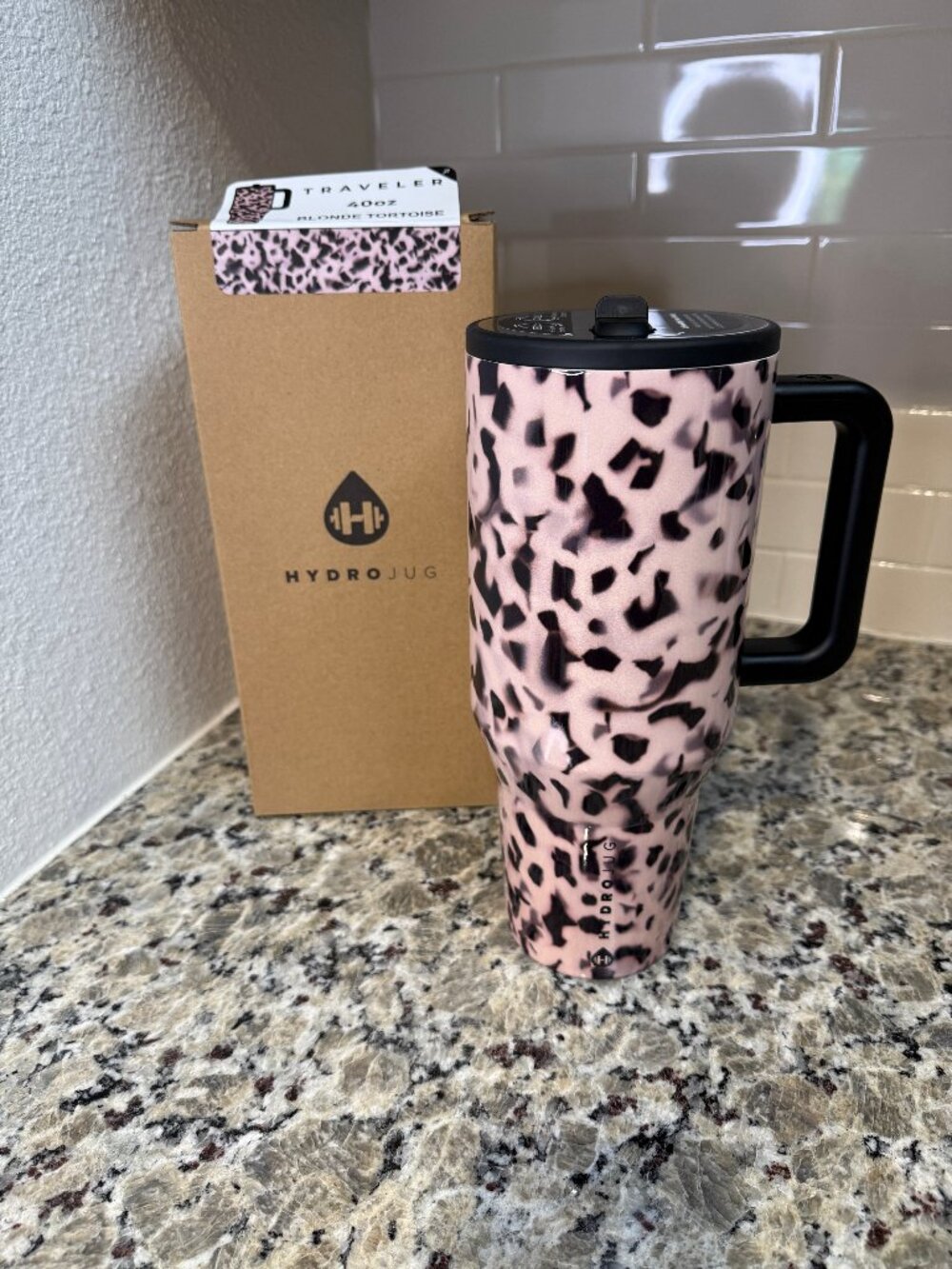 NWT Hydrojug x Rylee Blonde Tortoise 40 oz Traveler Water Bottle